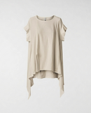 T-SHIRT POINTU SUR LES CÔTÉS
