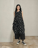 KLEID MIT POLKA DOTS-STICKEREI