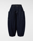 JEANS WITH BIG POCKETS