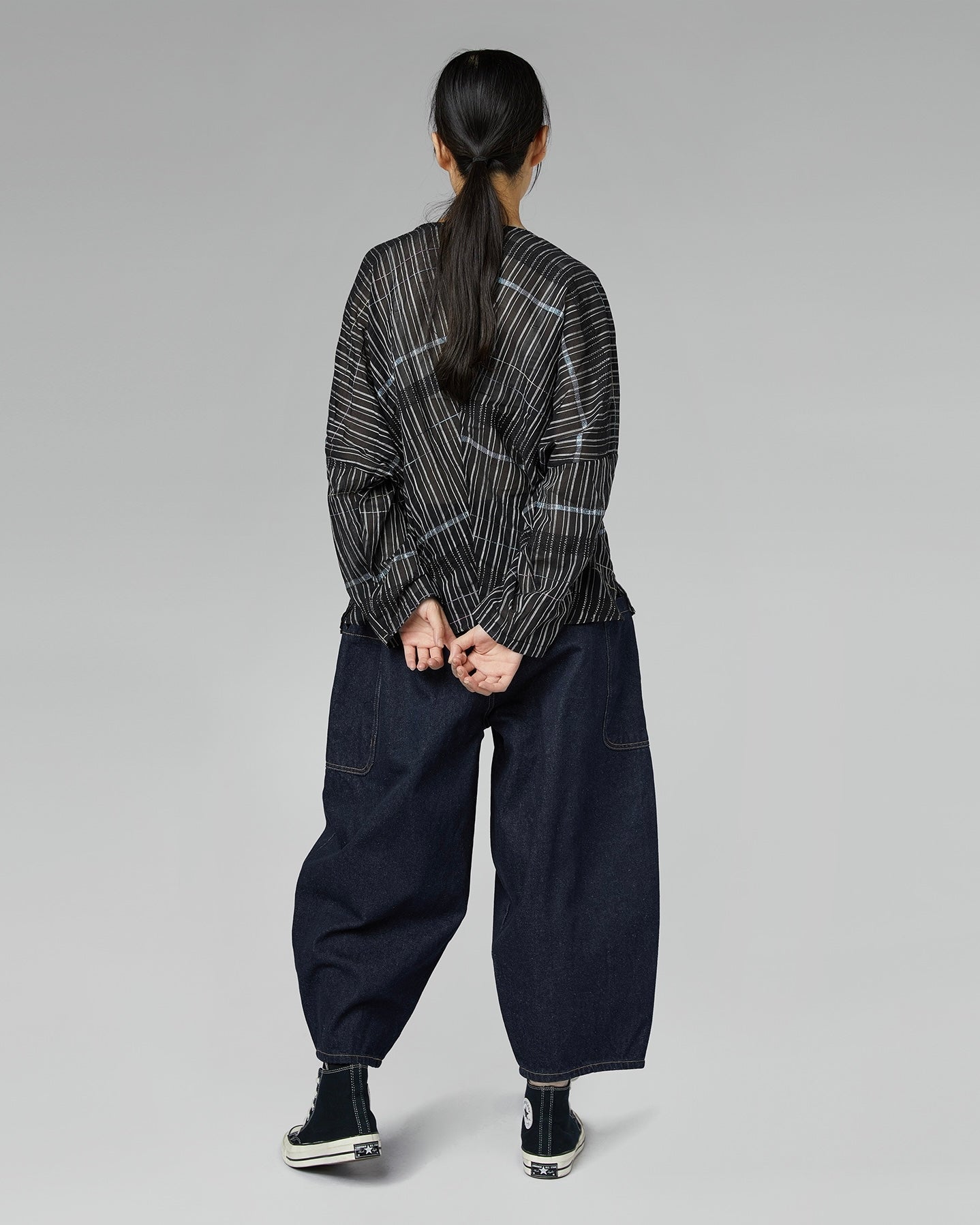 JEANS WITH BIG POCKETS