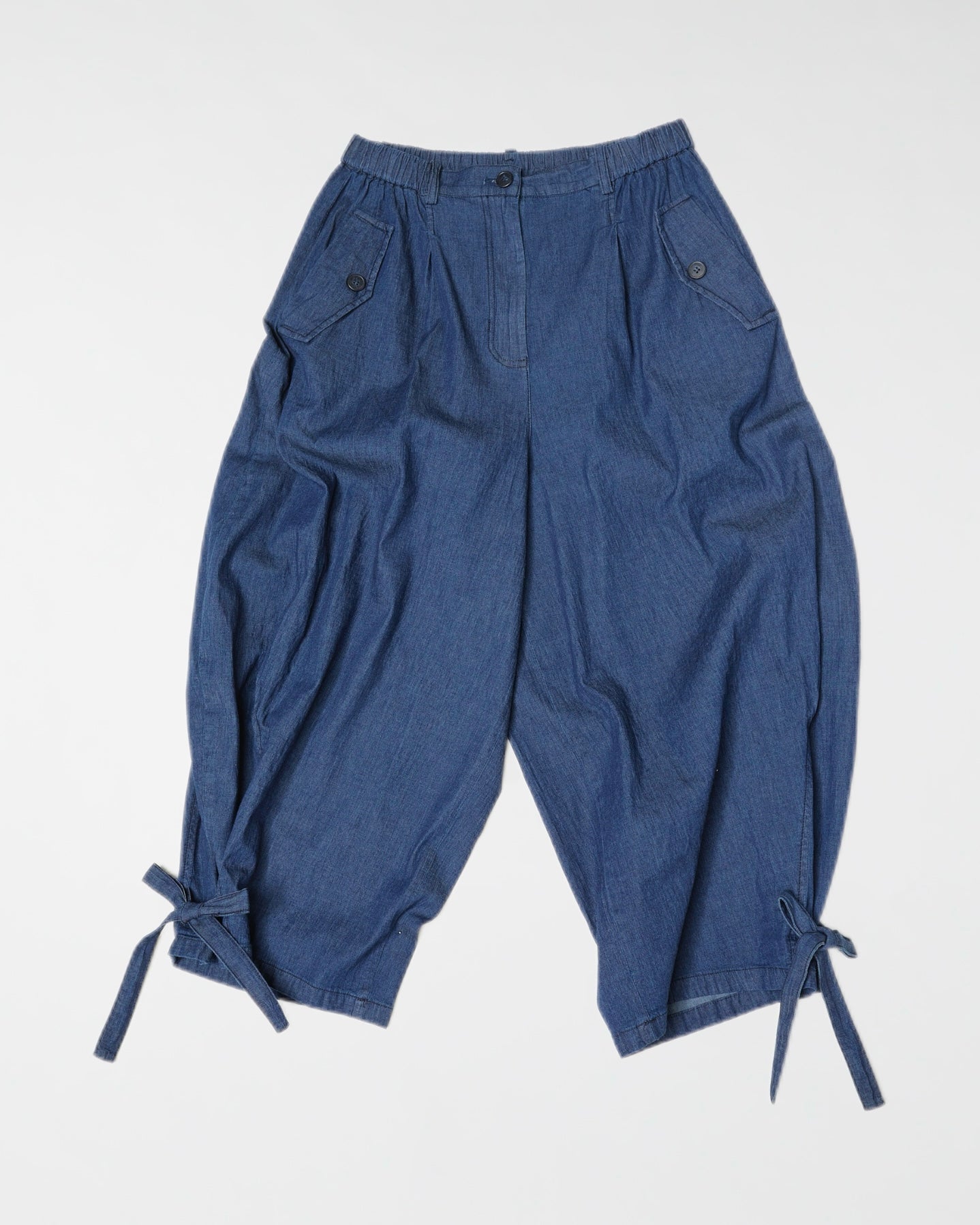 DENIM TROUSERS WITH RIBBON