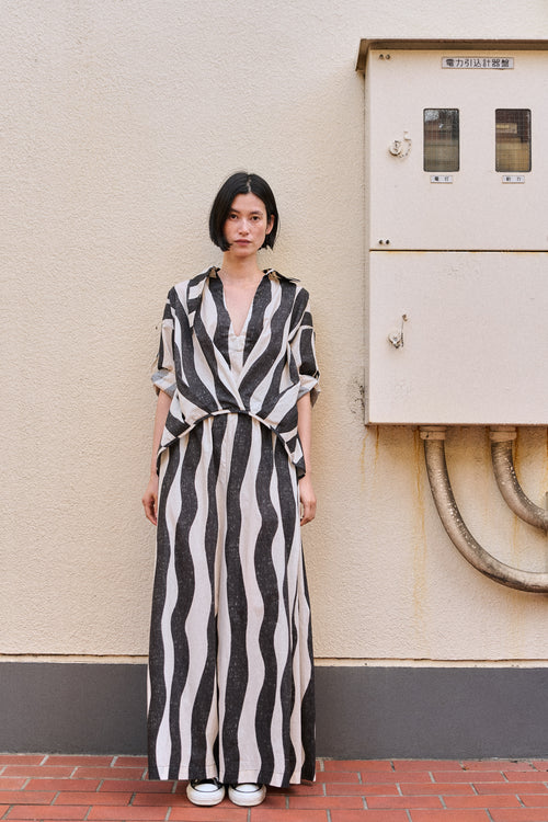 WAVE STRIPED BLOUSE