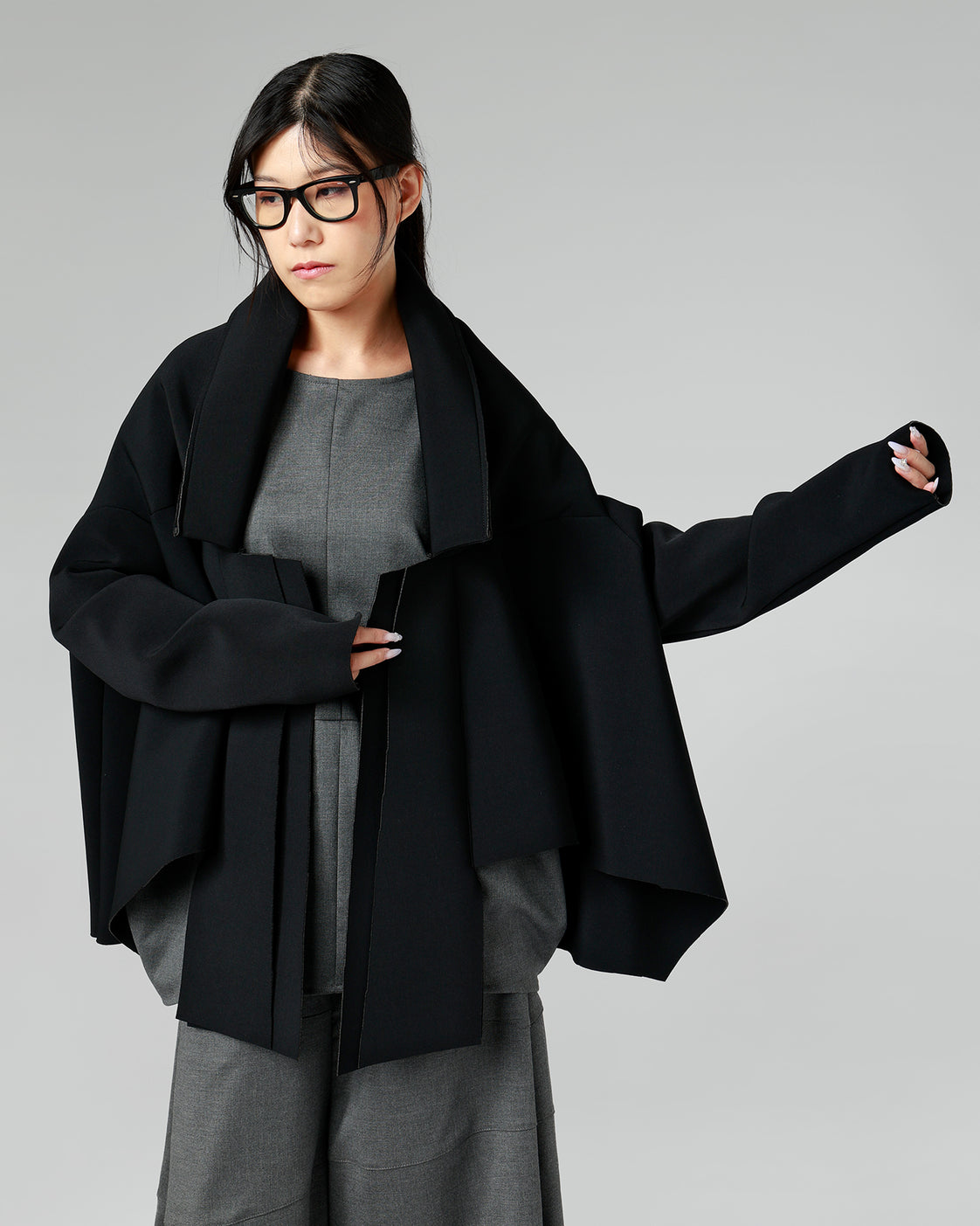 CHAQUETA DE NEOPRENO VANGUARDISTA