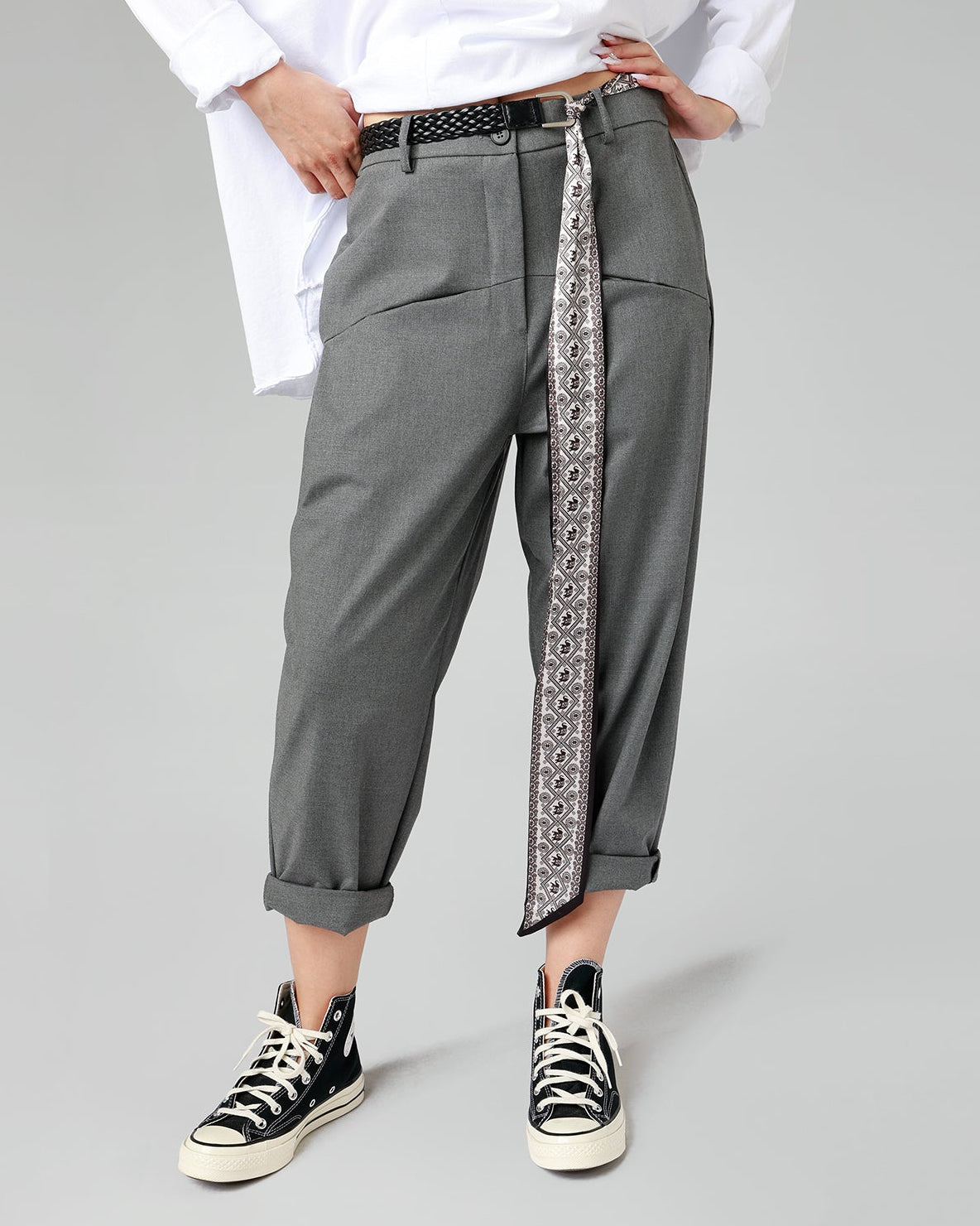 TROUSERS WITH PRINTED SCARF BELT