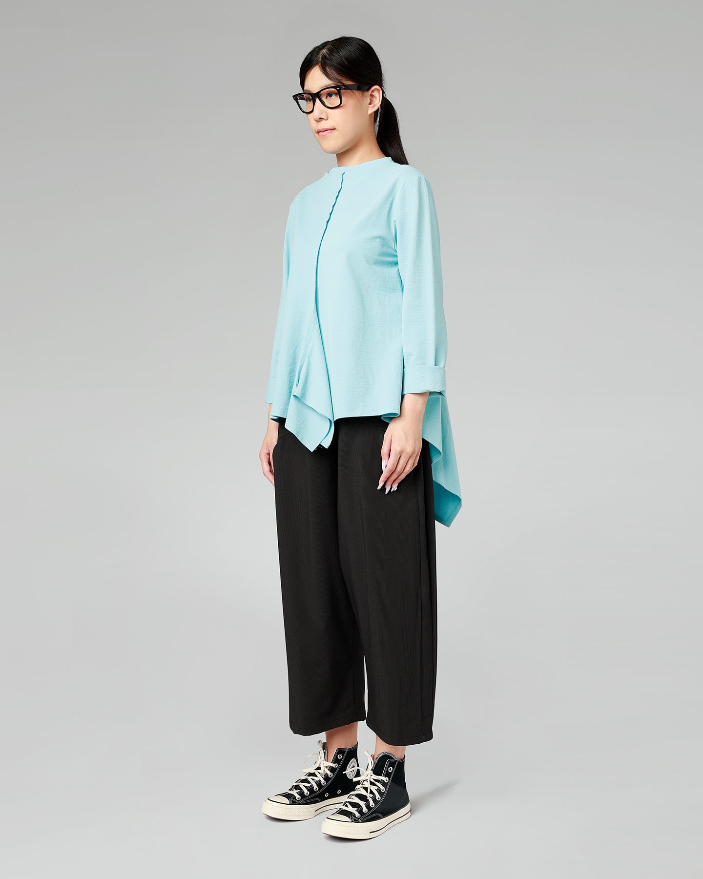CROPPED PINSTRIPED TROUSERS