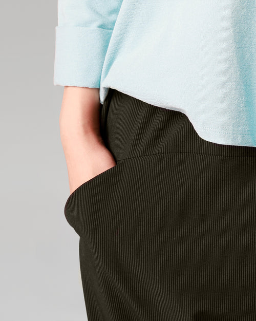 CROPPED PINSTRIPED TROUSERS