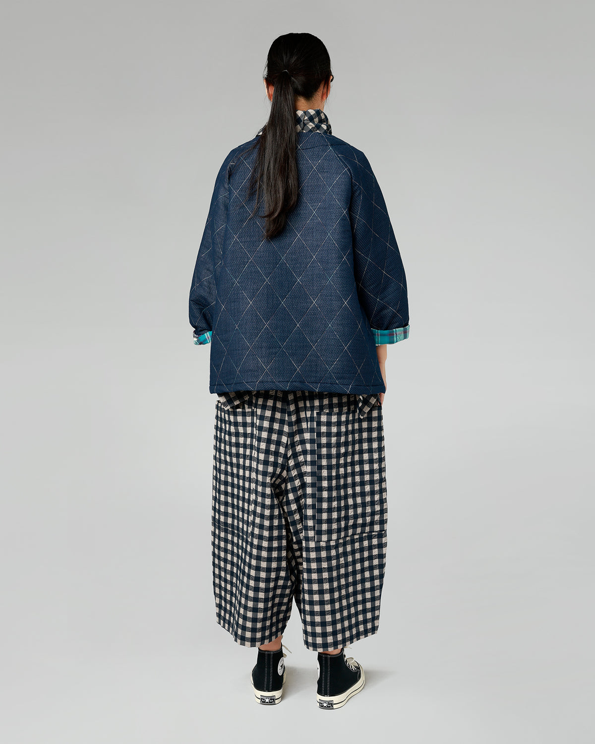 CAPPOTTO TRAPUNTATO CON CHIUSURA AD ALAMARI