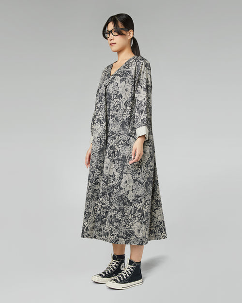 ROBE À MOTIF DE TAPISSERIE IMPRIMÉE
