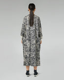 ROBE À MOTIF DE TAPISSERIE IMPRIMÉE