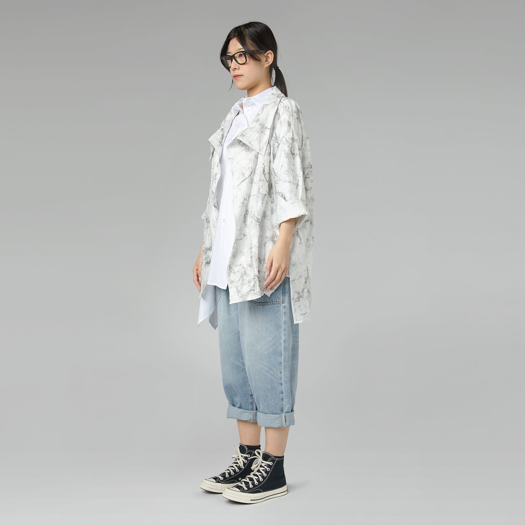 HEMD MIT MARMORDRUCK