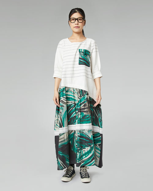 ROBE AVEC MOTIF TROPICAL