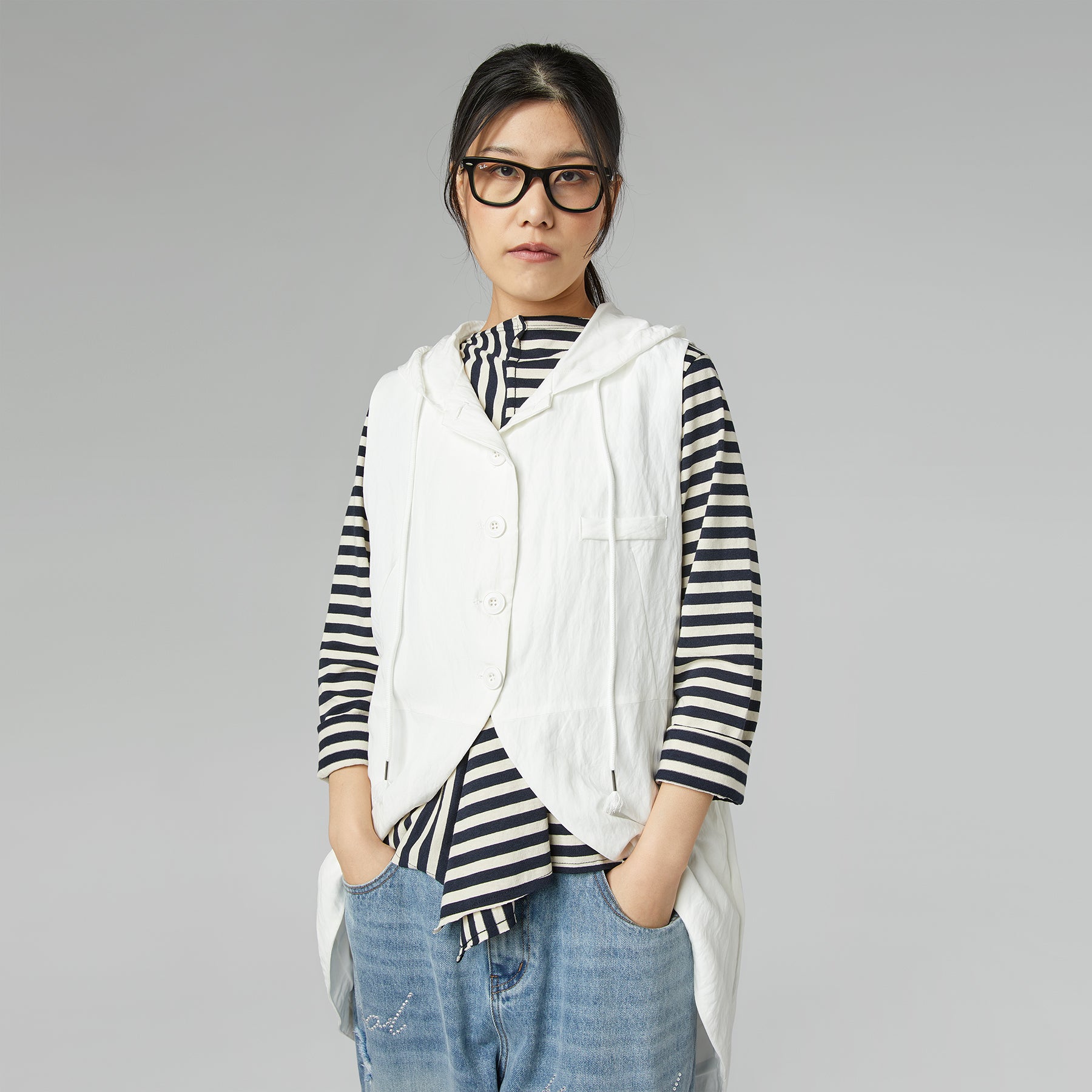 LINED VEST WITH HOOD WHITE
