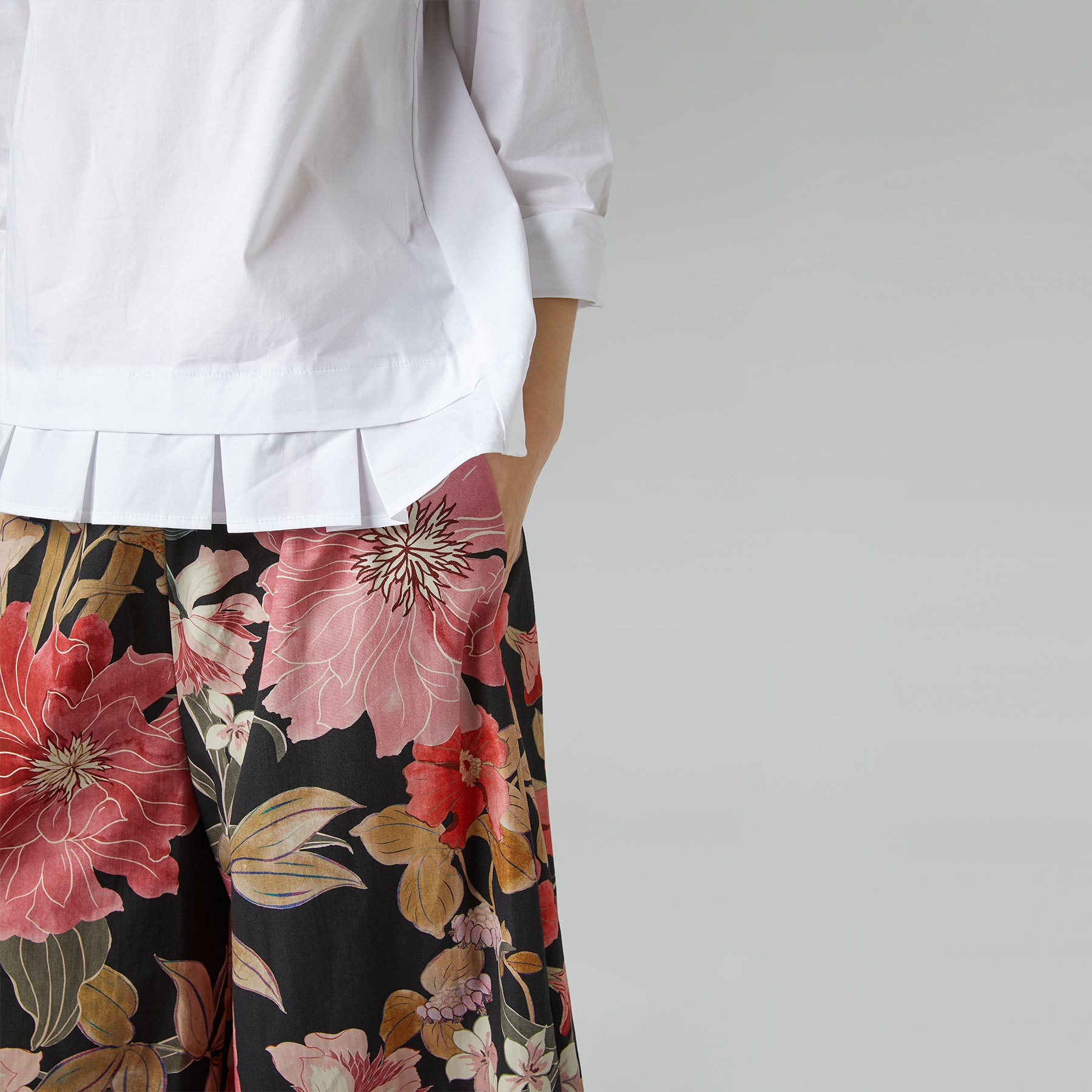 SPODNIE Z WZOREM PIWONII