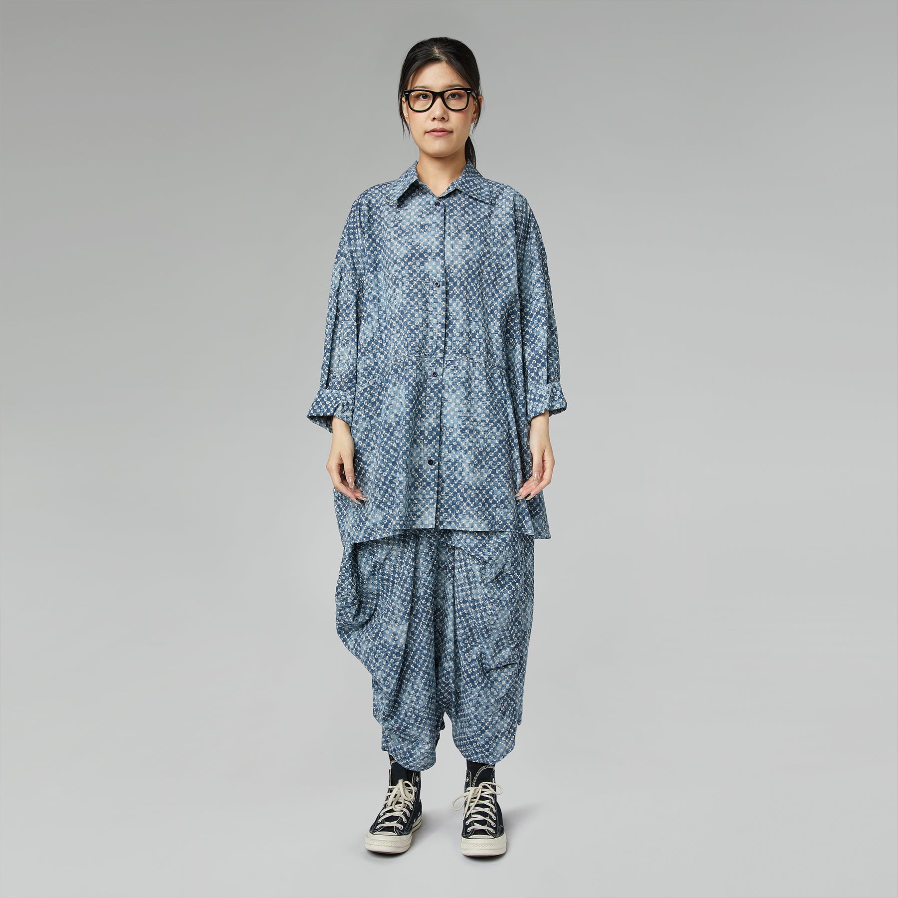 SHIRT WITH SMALL PRINT