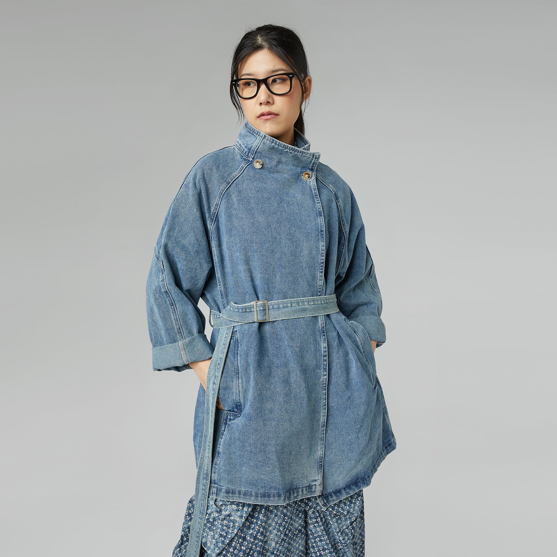 DENIM JACKET WITH BELT