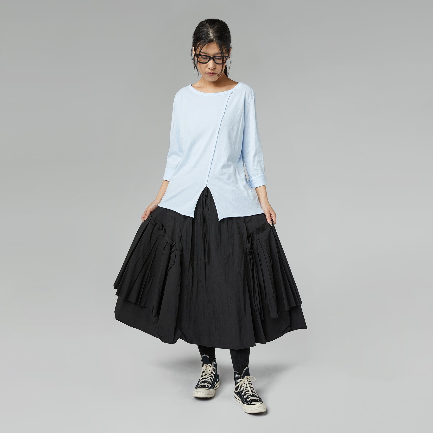 Rozkloszowana spódnica plisowana