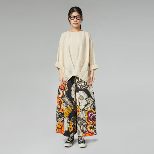 GRAPHIC PRINT TROUSERS