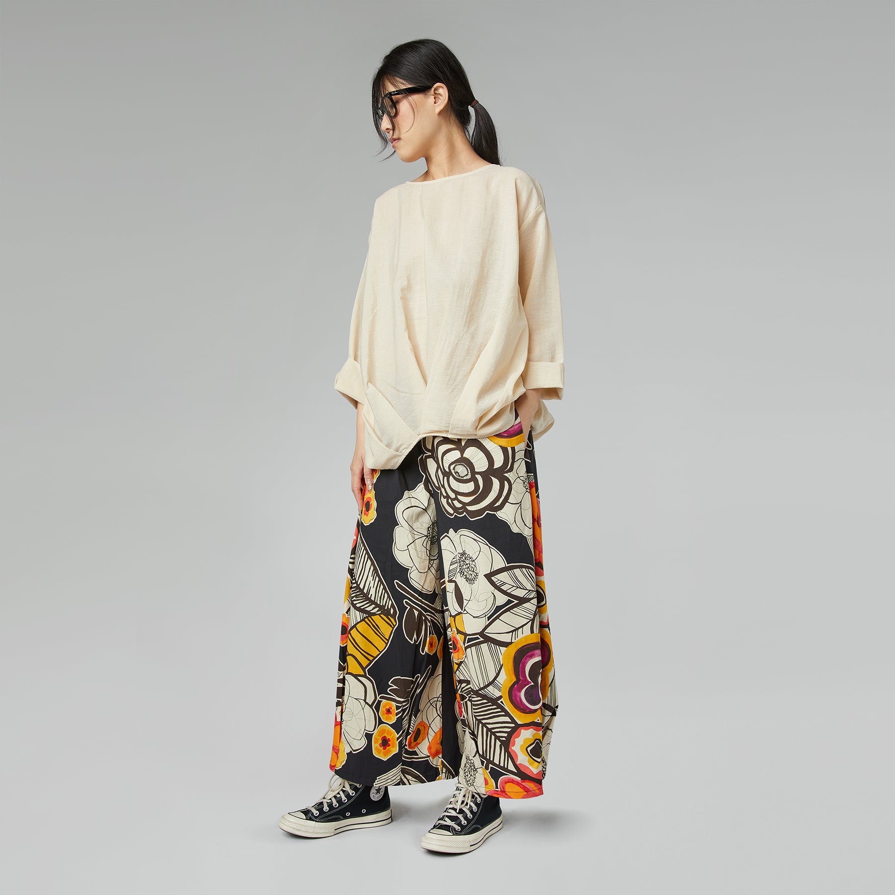 GRAPHIC PRINT TROUSERS
