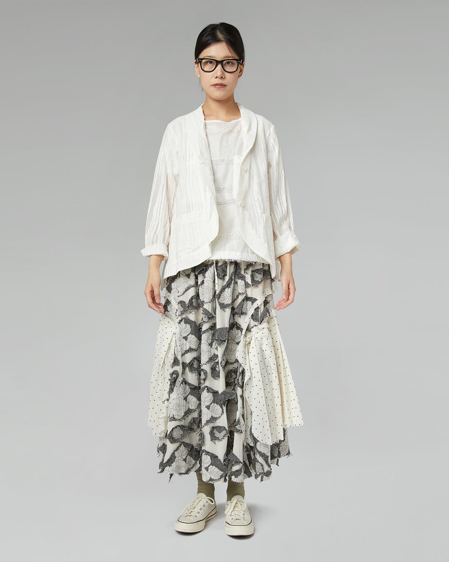 SKIRT WITH ROSES