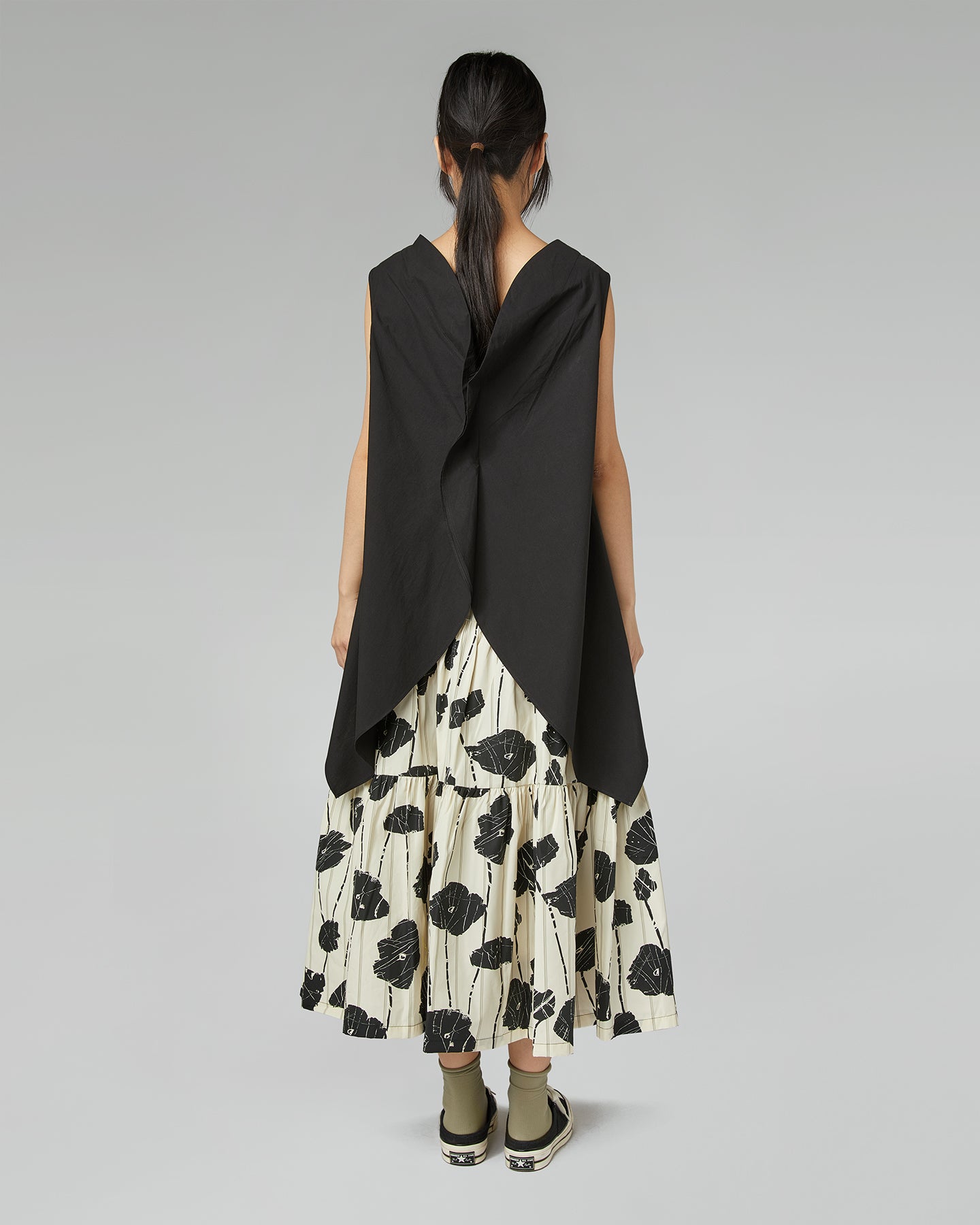TOP WITH BACK DETAIL