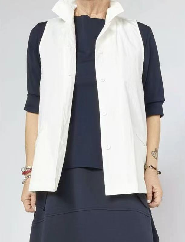 VEST WITH BUTTONS